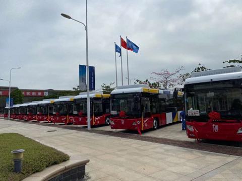 不朽情缘电气双源无轨电车车载电源DCDC在昭通电车公司投运